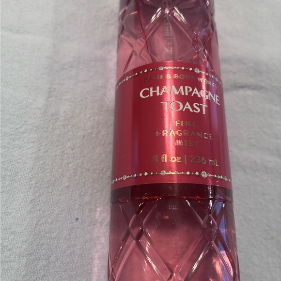 Bath & Body Works “Champagne Toast”Fine Fragrance Mist - 8 fl oz - Picture 2 of 4